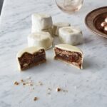El Mejor Alfajor Artesanal de Chocolate Blanco 70g | Oden - Imagen 3